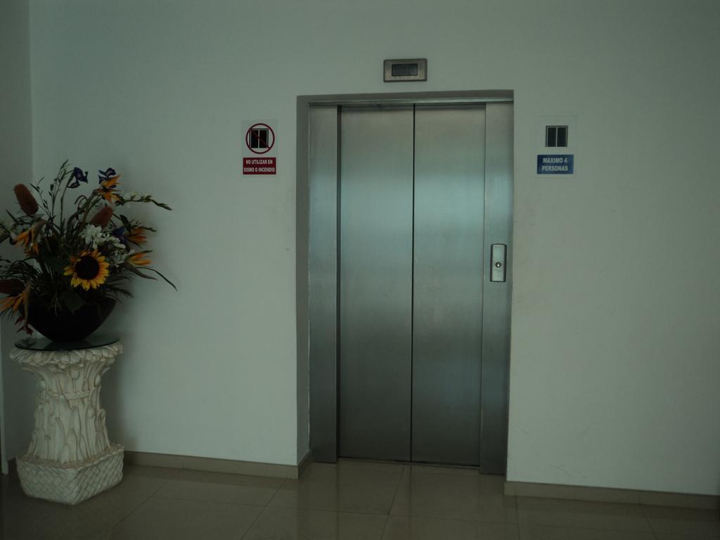 Caribe Princess Chetumal Bagian luar foto